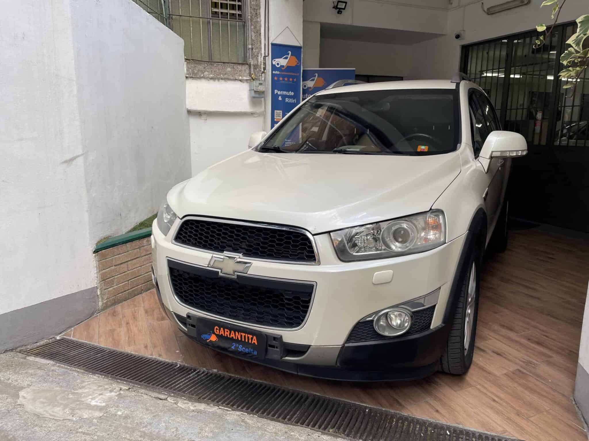 chevrolet-captiva-7-posti-interni-in-pelle-1-chevrolet-captiva-2011-7-posti-dies