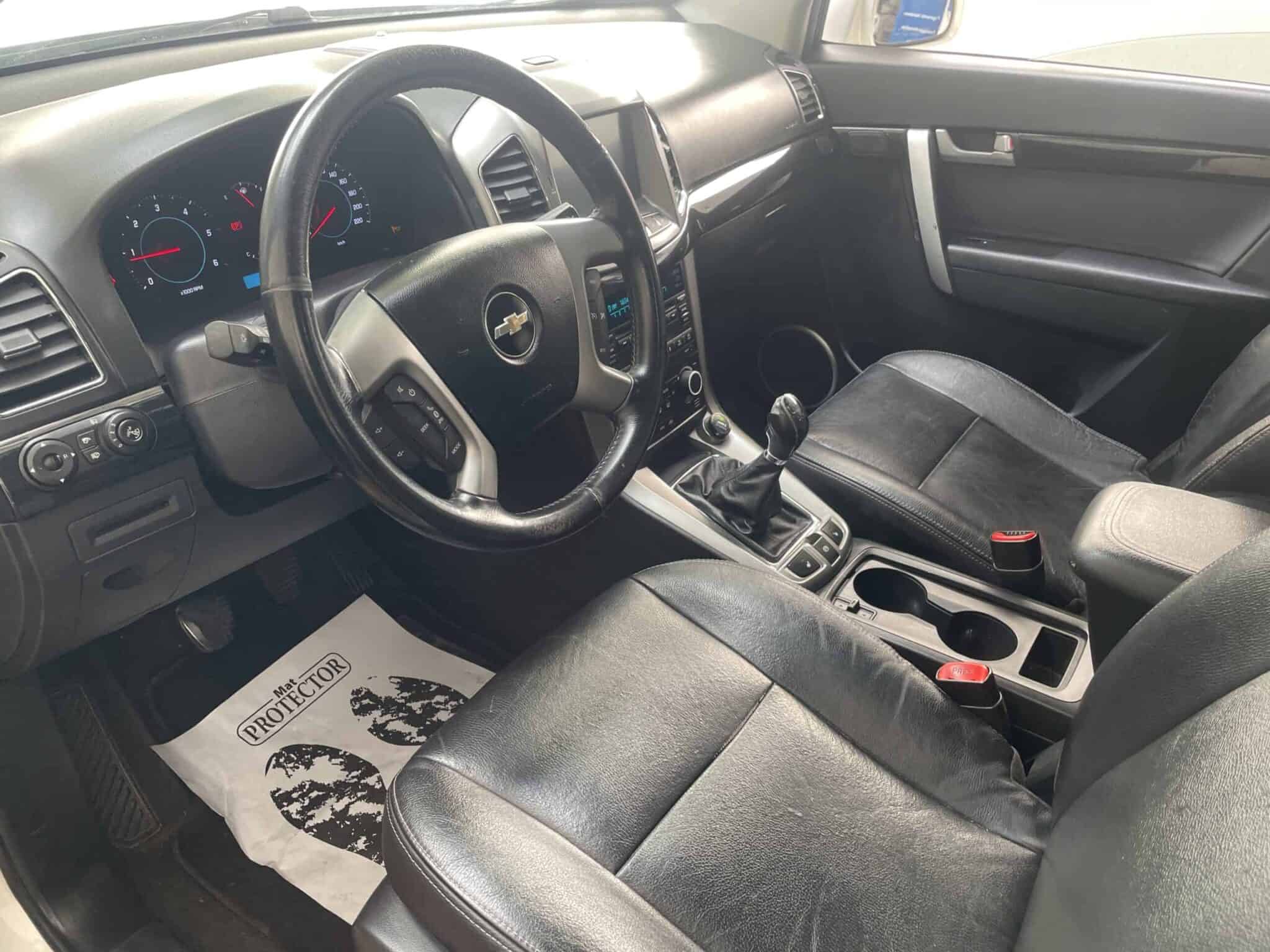 chevrolet-captiva-7-posti-interni-in-pelle-10-chevrolet-captiva-2011-7-posti-die