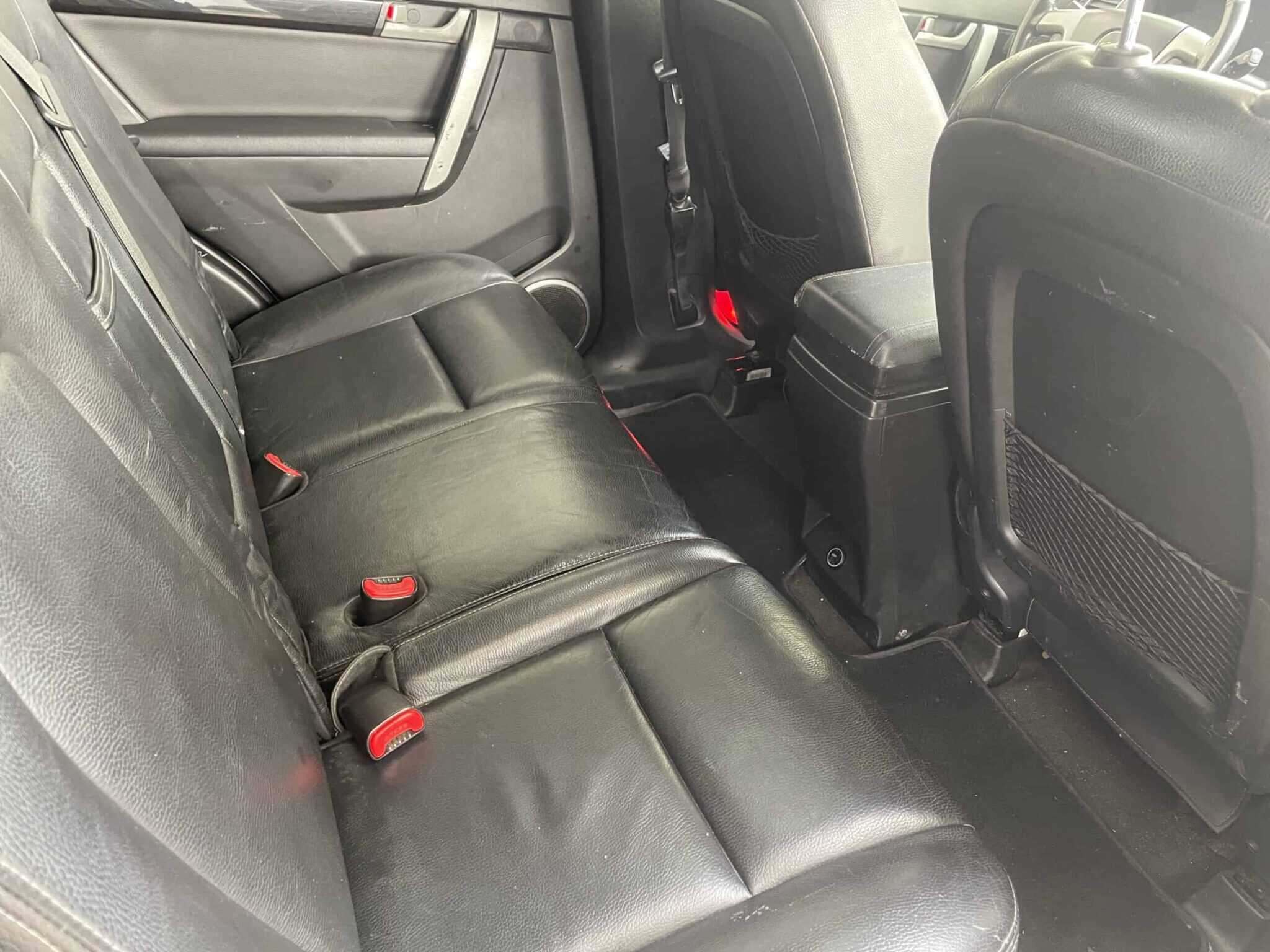 chevrolet-captiva-7-posti-interni-in-pelle-12-chevrolet-captiva-2011-7-posti-die