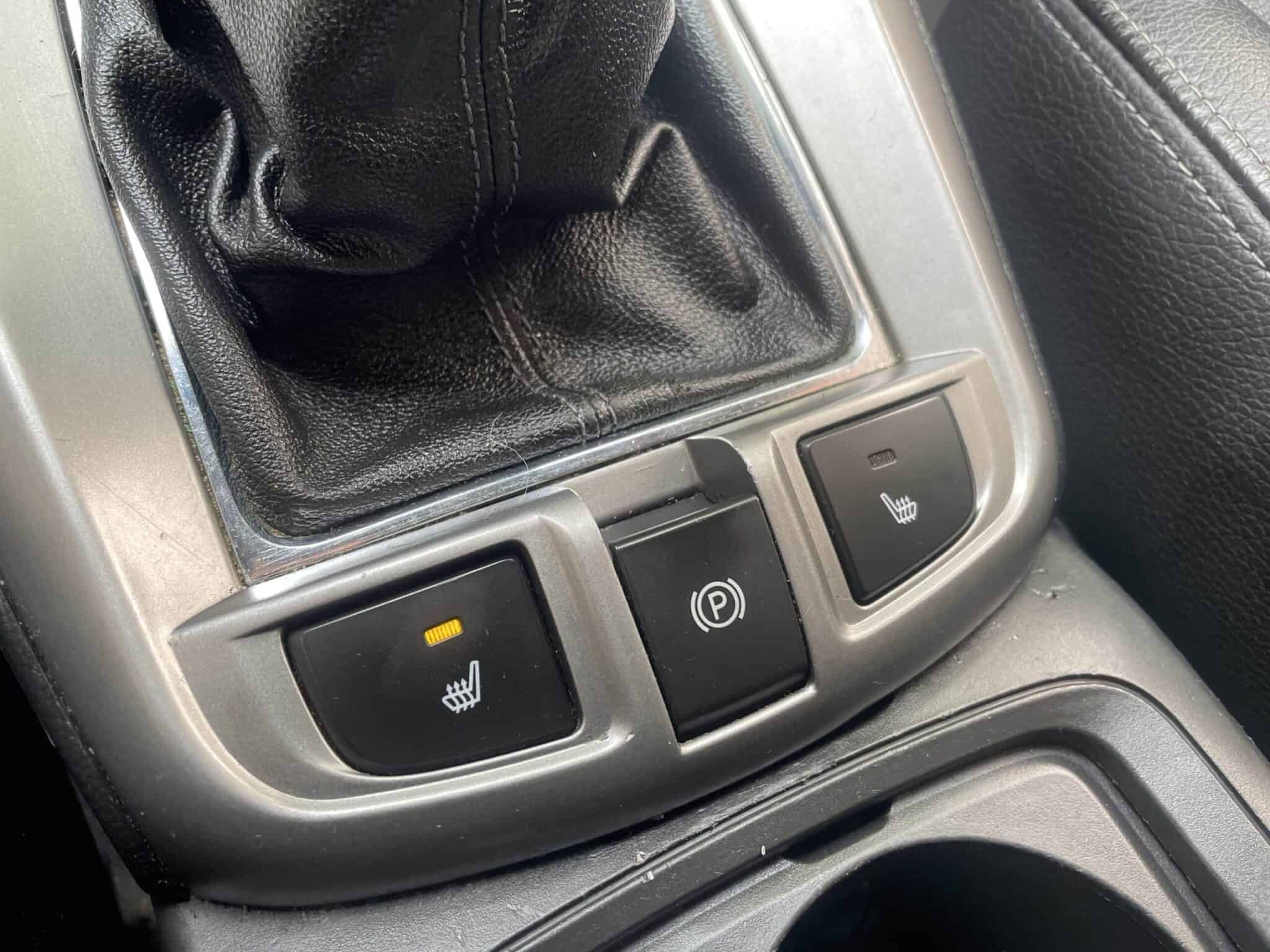 chevrolet-captiva-7-posti-interni-in-pelle-21-chevrolet-captiva-2011-7-posti-die