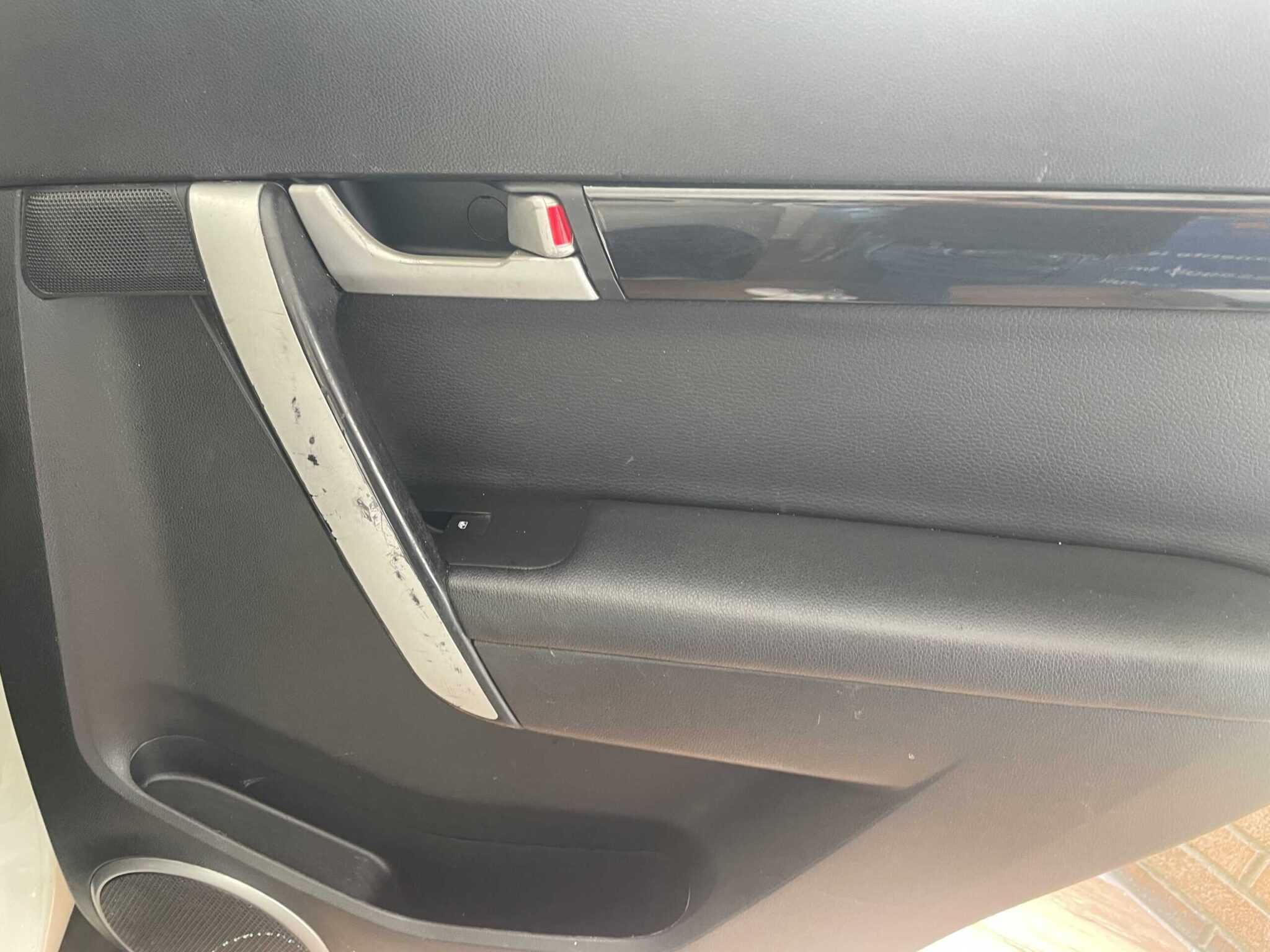 chevrolet-captiva-7-posti-interni-in-pelle-36-scaled