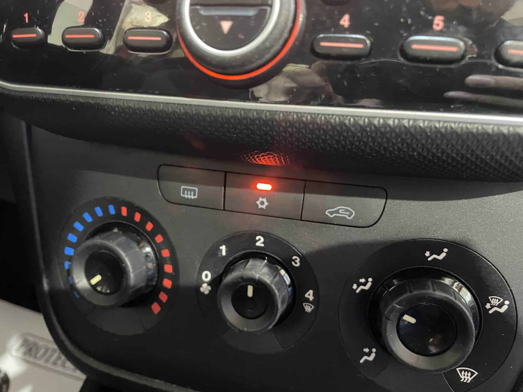 fiat-punto-neopatentati-benzinametano-24-fiat-punto-2013-metano-neopatentati-acc