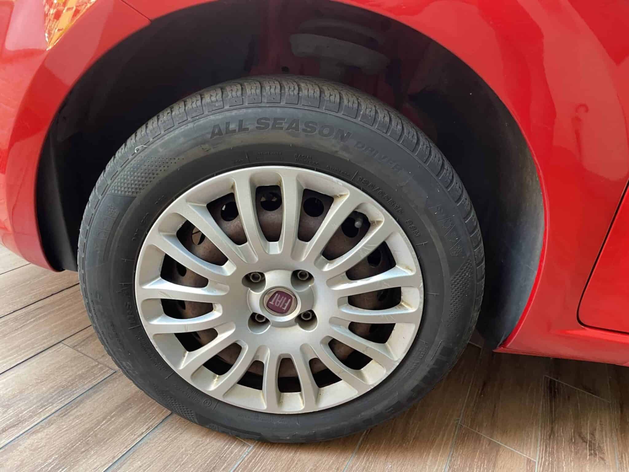 fiat-punto-neopatentati-benzinametano-43-scaled