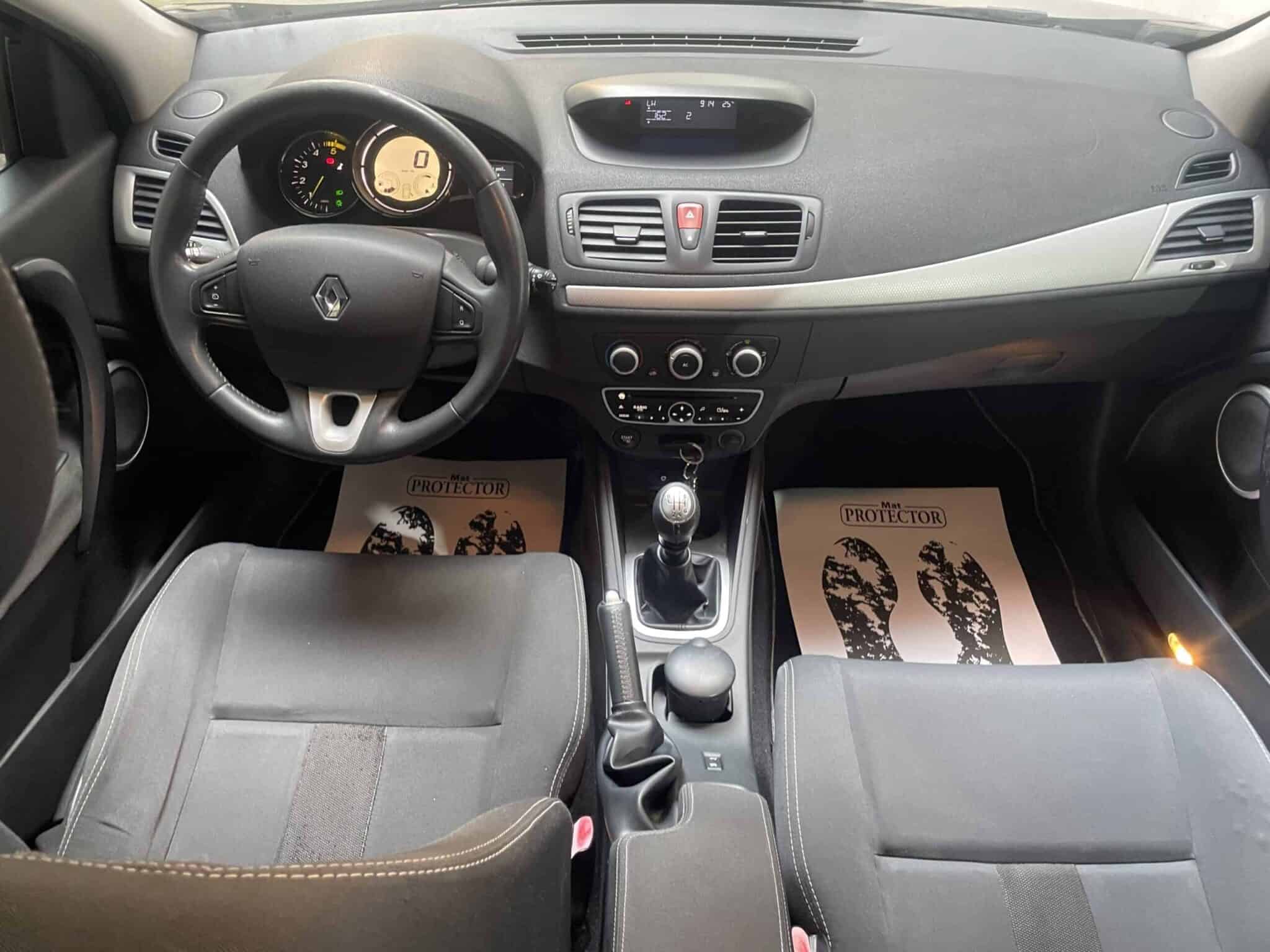 renault-megane-sw-spaziosa-buone-condizioni-11renault-megane-diesel-2009-sw--sca