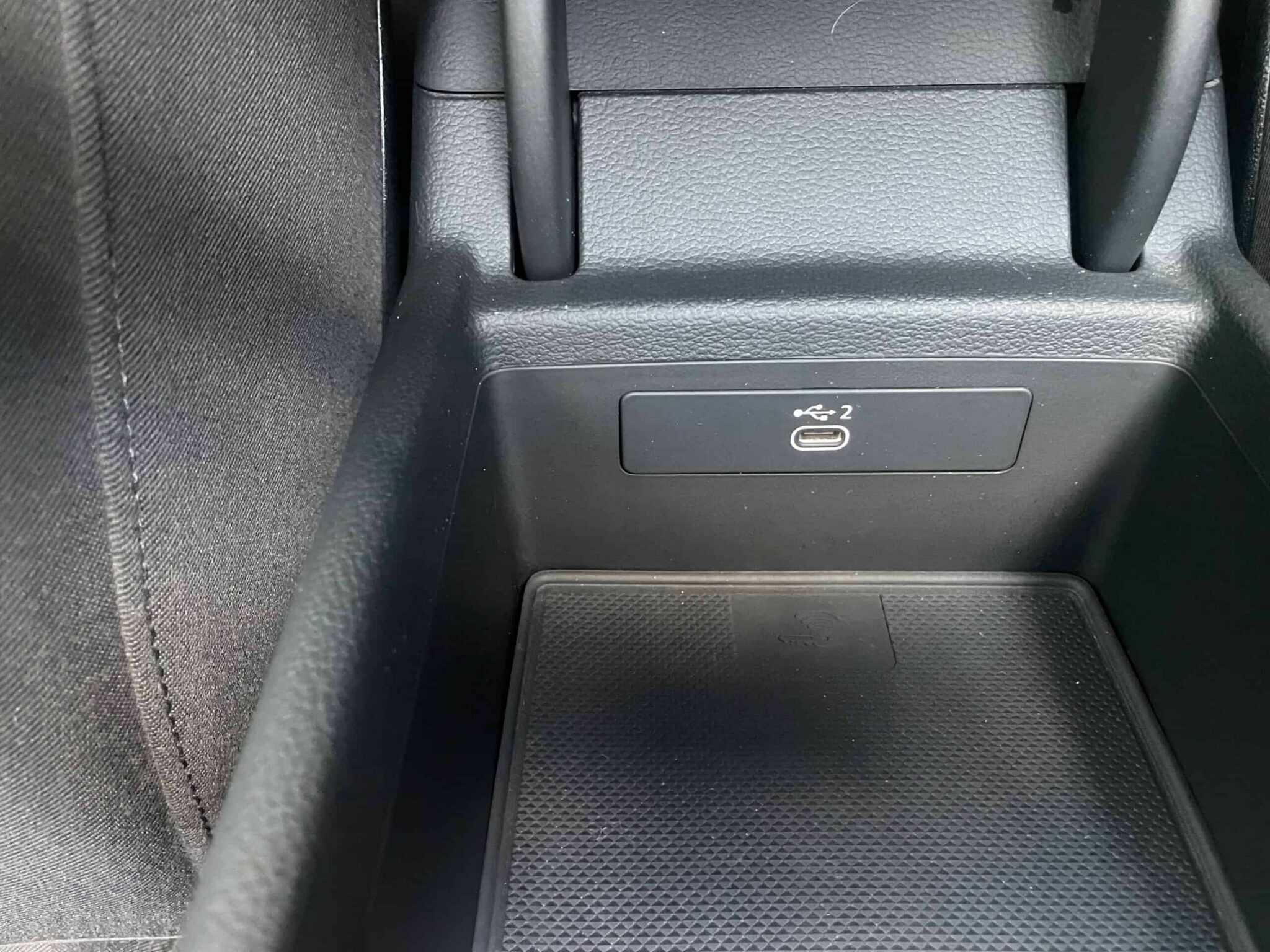 audi-a4-unico-proprietario-tagliandi-certificati-18-audi-a4-avant-2022-hybrida-d