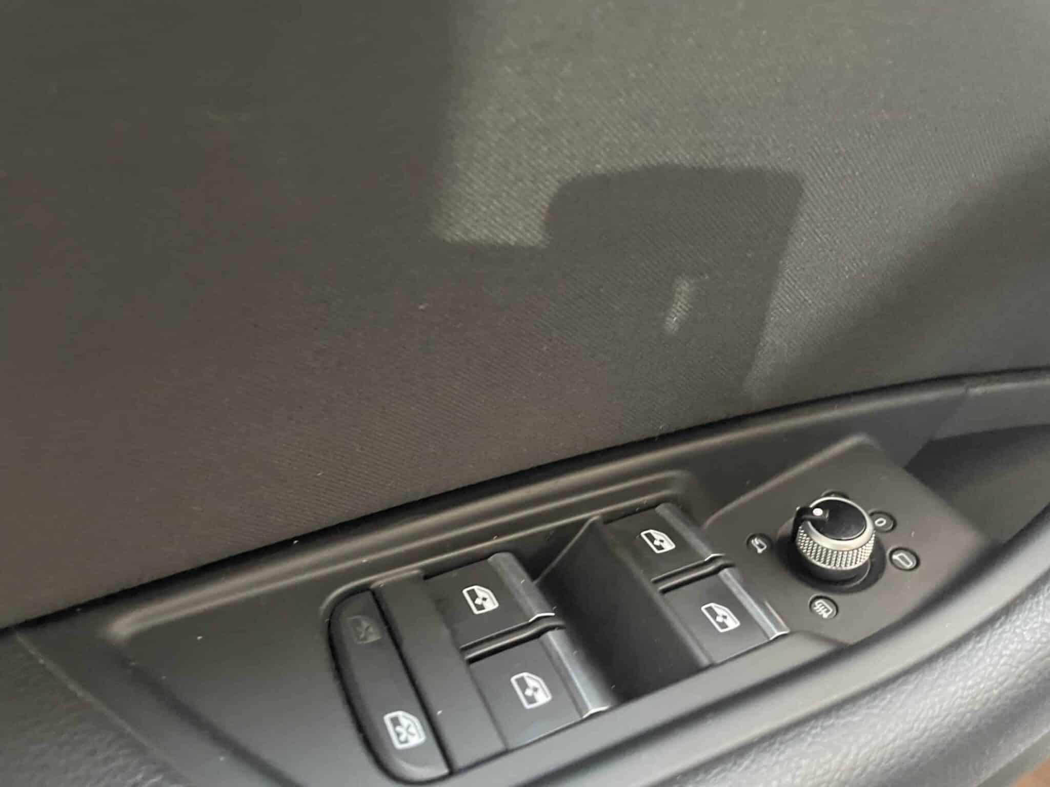 audi-a4-unico-proprietario-tagliandi-certificati-26-audi-a4-avant-2022-hybrida-d (1)