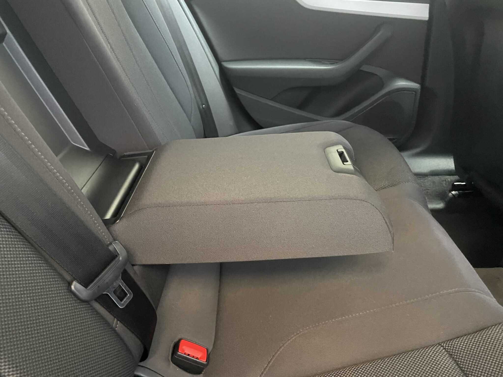 audi-a4-unico-proprietario-tagliandi-certificati-30-audi-a4-avant-2022-hybrida-d