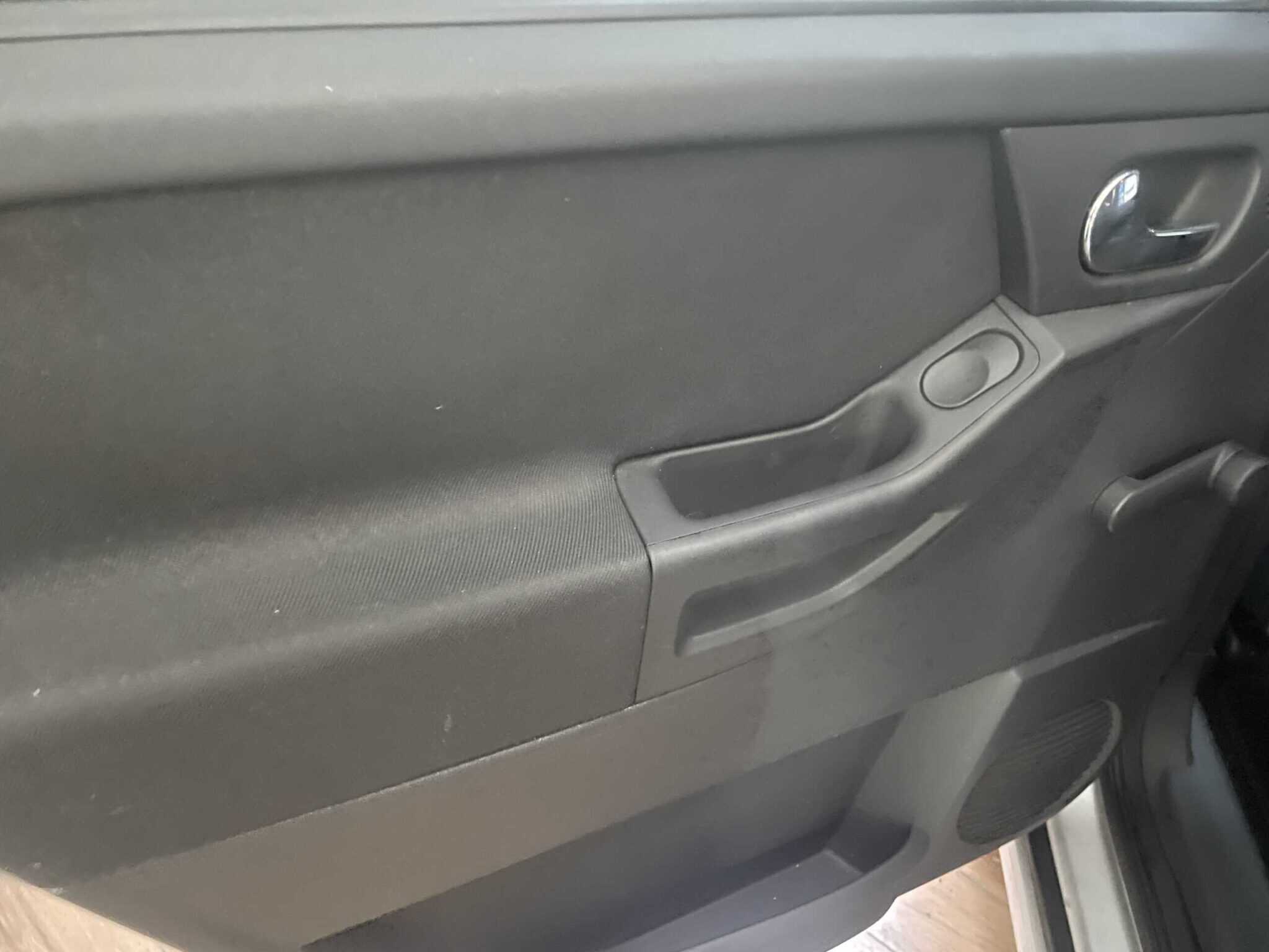 opel-meriva-1-3-multijet-neopatentati-38-scaled