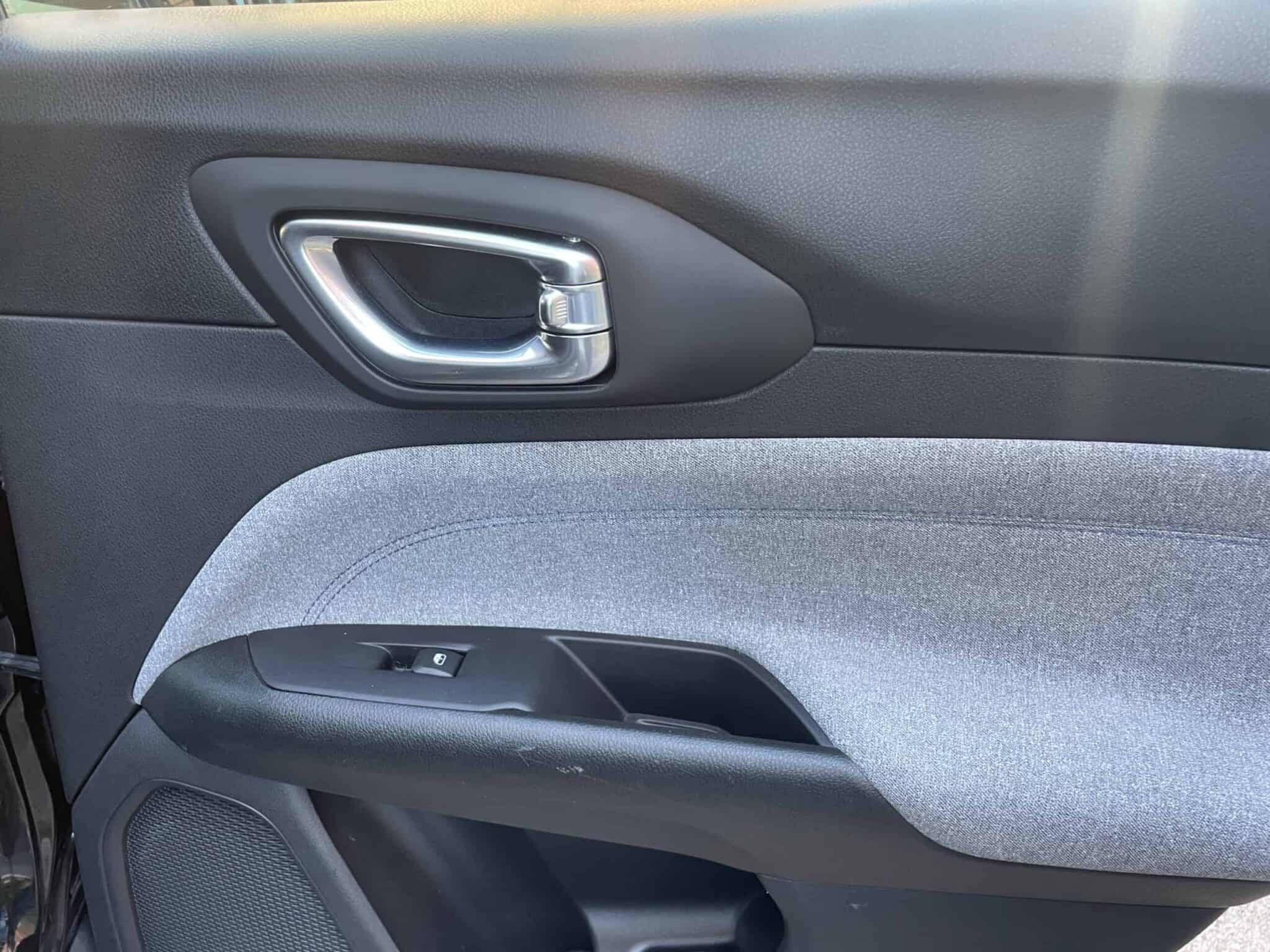 jeep-compass-160e-al-mese-unico-prop-service-completo-46-scaled