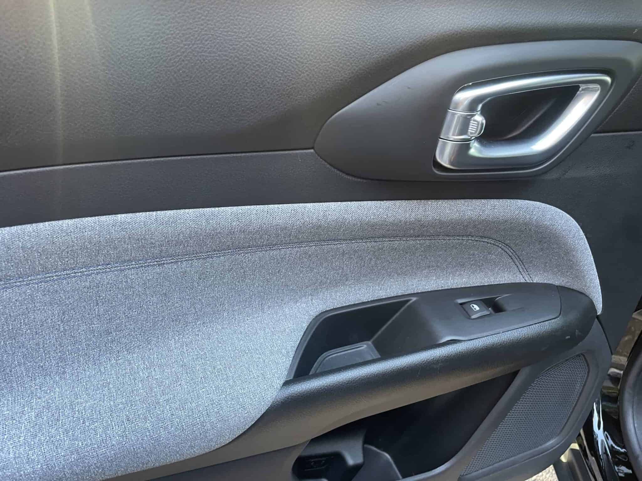 jeep-compass-160e-al-mese-unico-prop-service-completo-47-scaled