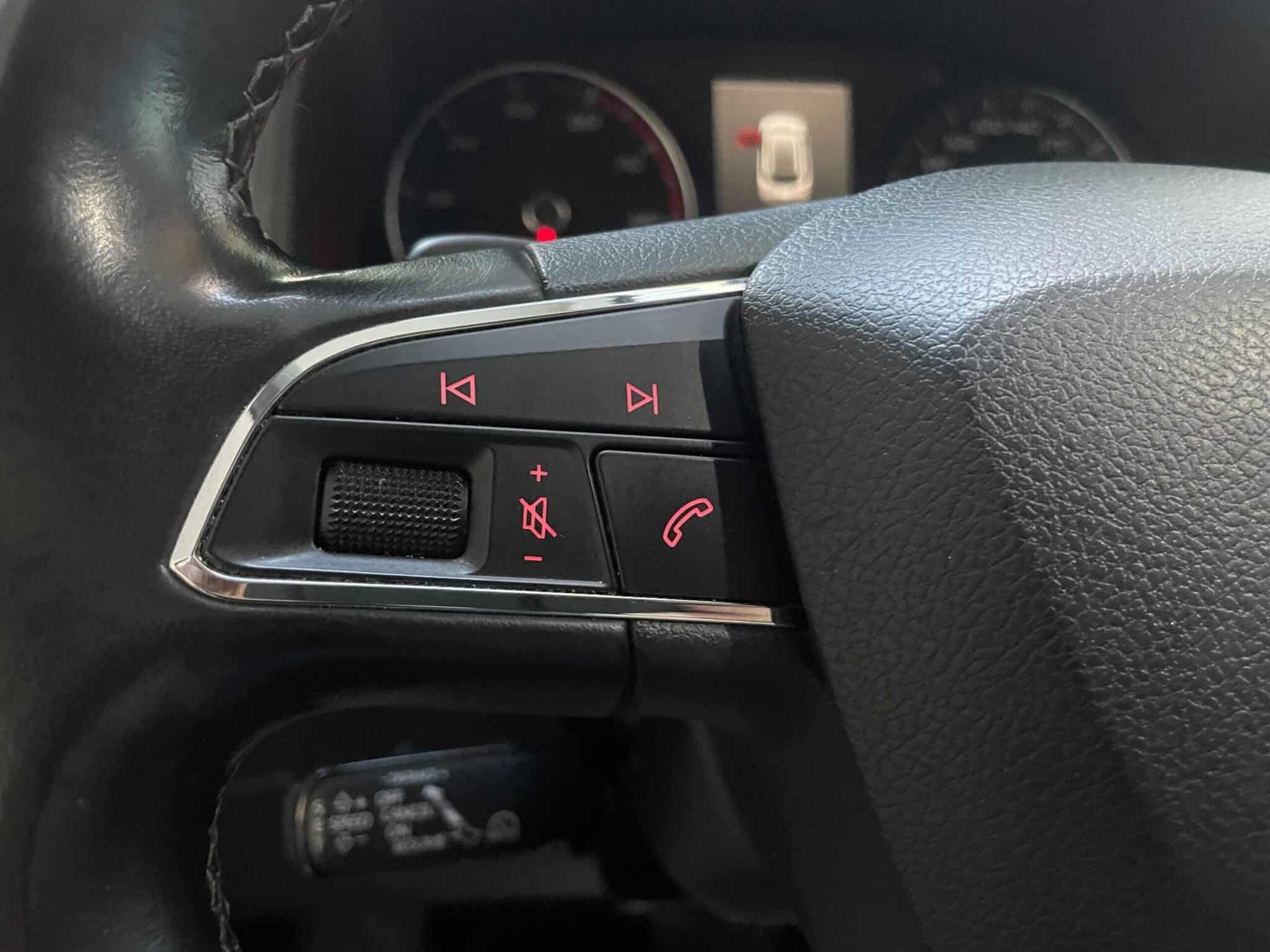 seat-ateca-150e-al-mese-automatico-unico-proprietario-31-seat-ateca-2017-benzina