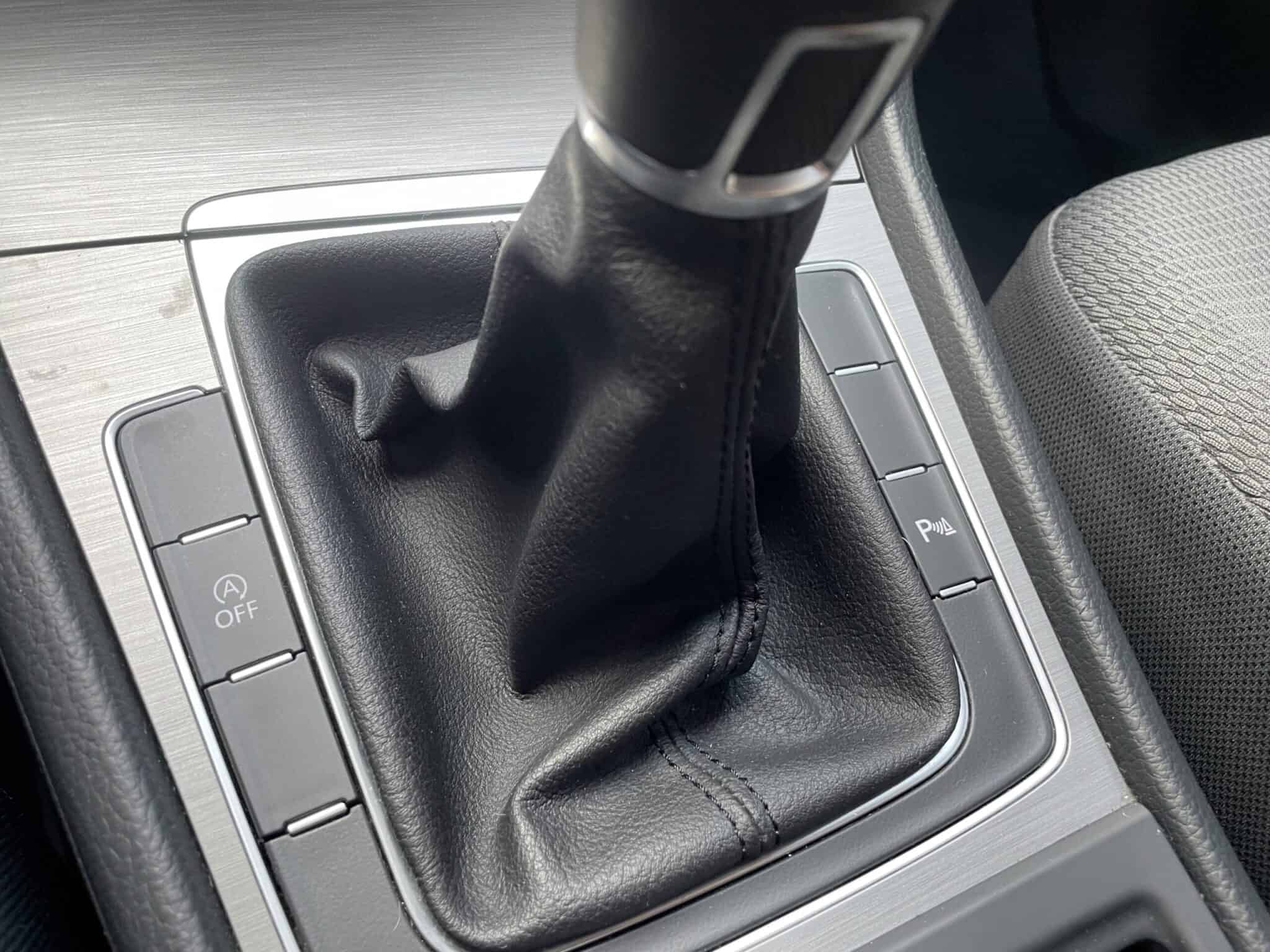 volkswagen-golf-neopatentati-metano-bassi-consumi-18-scaled