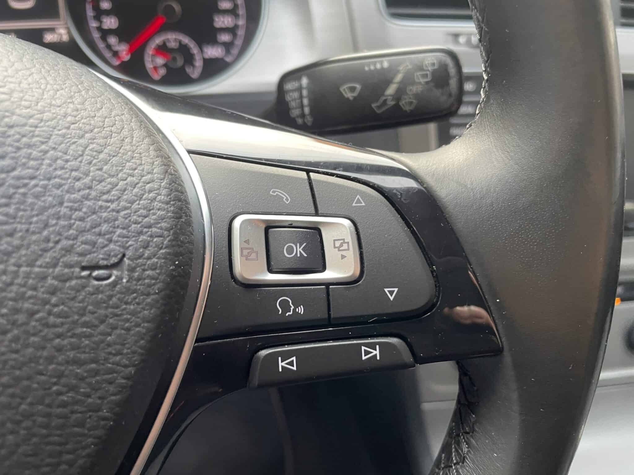 volkswagen-golf-neopatentati-metano-bassi-consumi-20-scaled