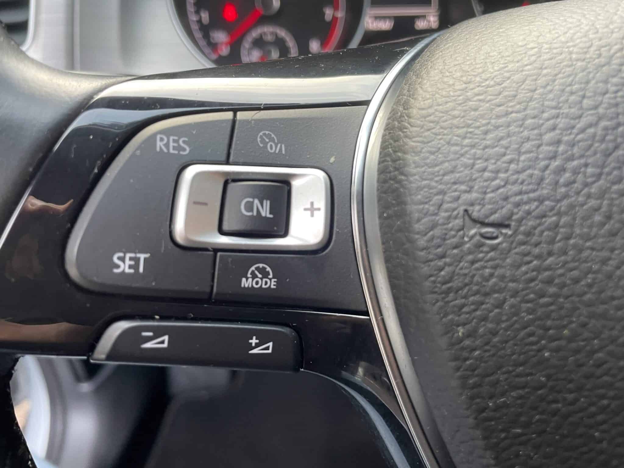 volkswagen-golf-neopatentati-metano-bassi-consumi-21-scaled