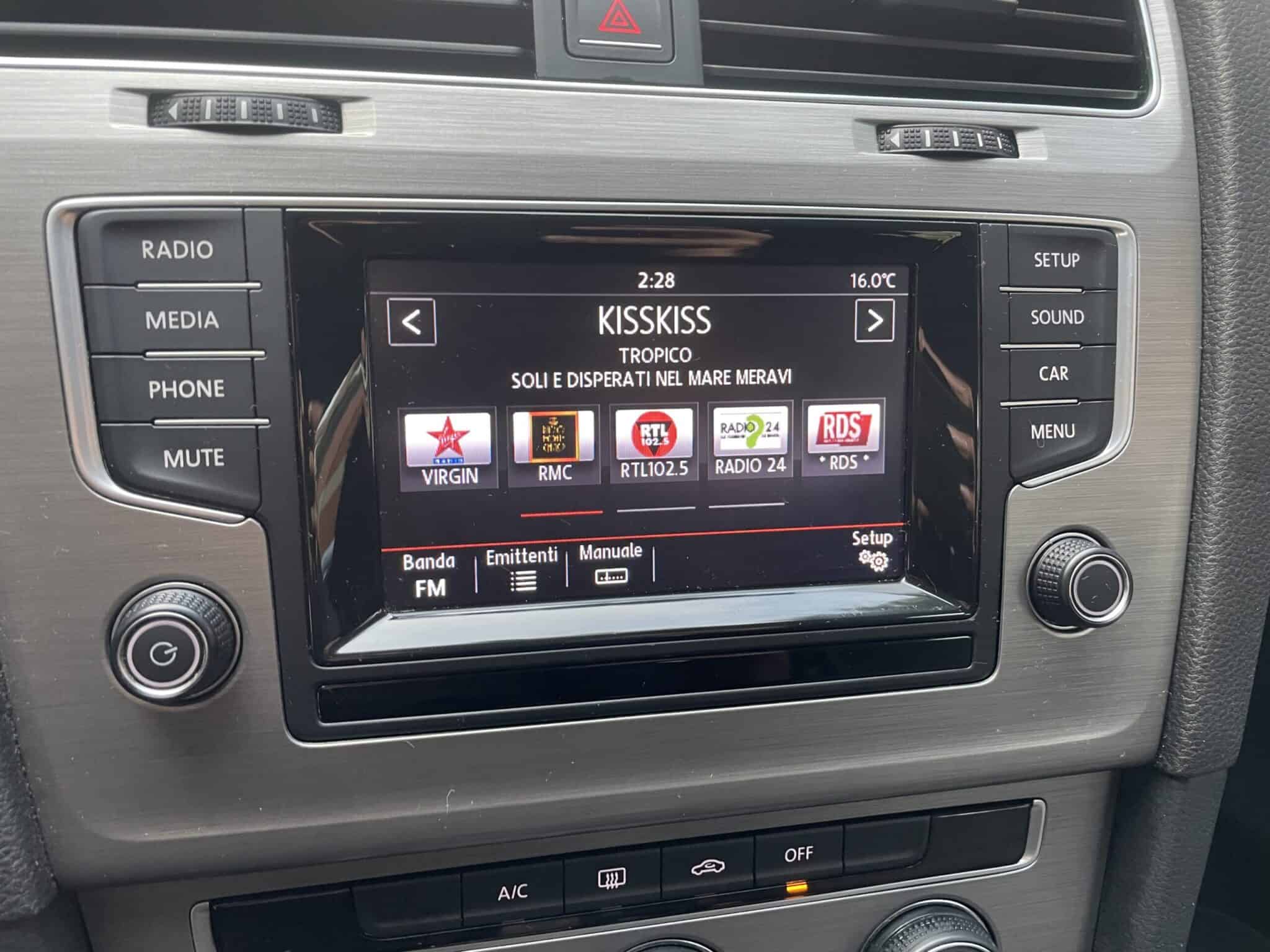 volkswagen-golf-neopatentati-metano-bassi-consumi-22-scaled