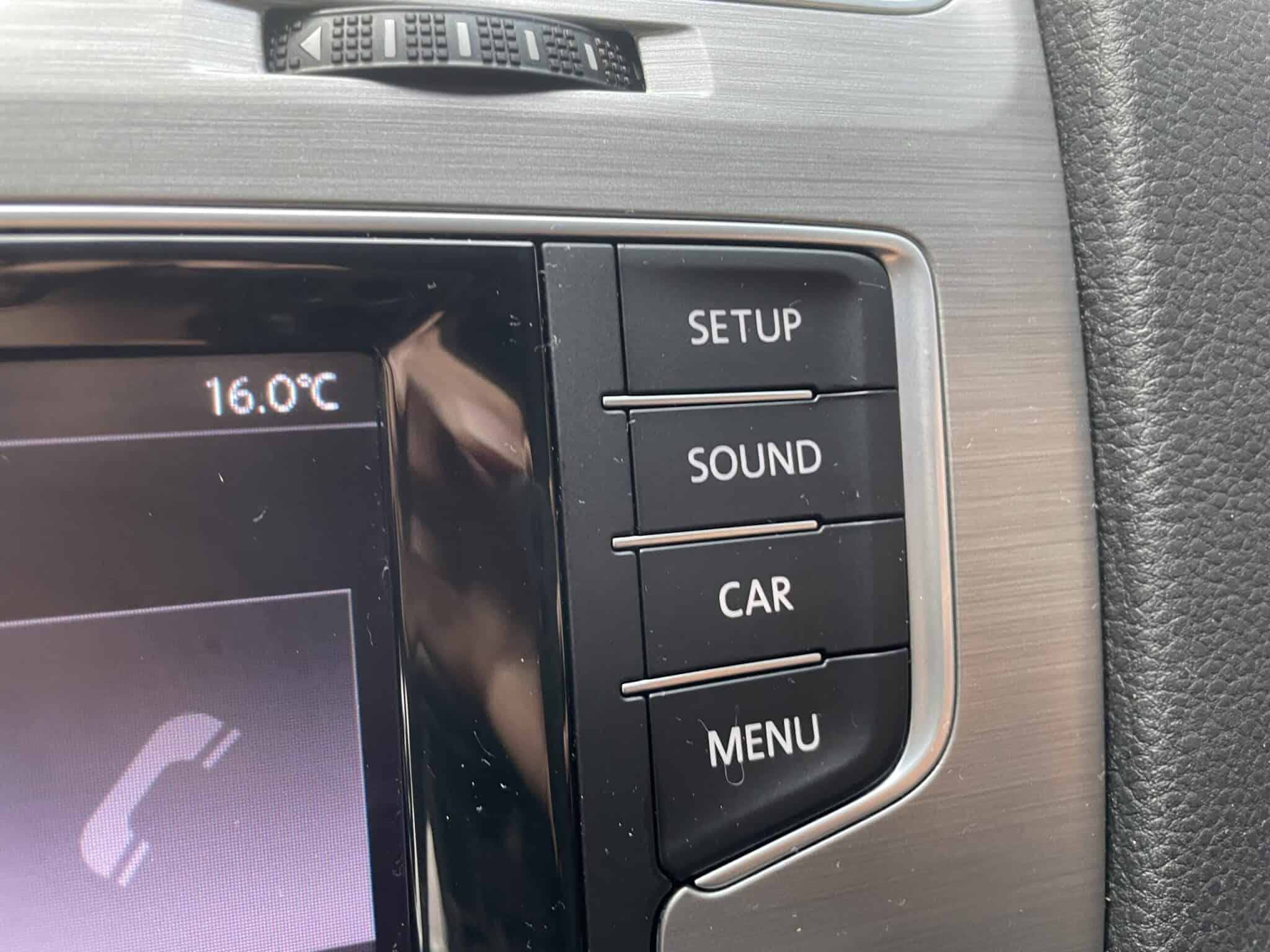 volkswagen-golf-neopatentati-metano-bassi-consumi-24-scaled