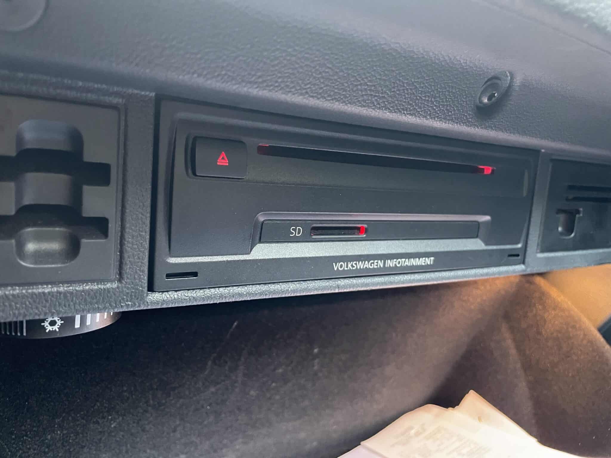 volkswagen-golf-neopatentati-metano-bassi-consumi-27-scaled